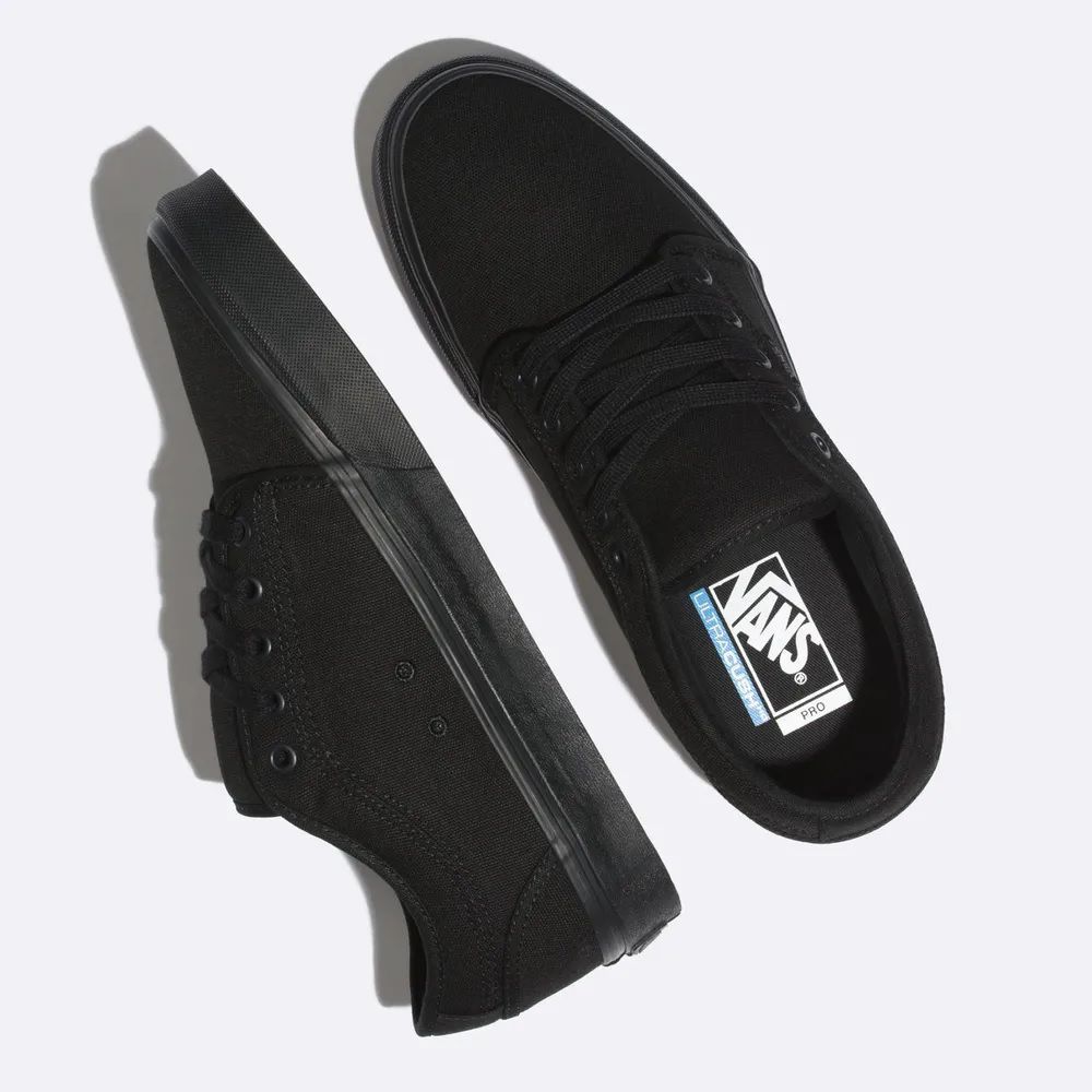 Vans chukka sales low sale