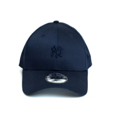 Boné New Era 940 SN Core Mini Logo NY Yankees MLB Aba Curva Azul Snapback